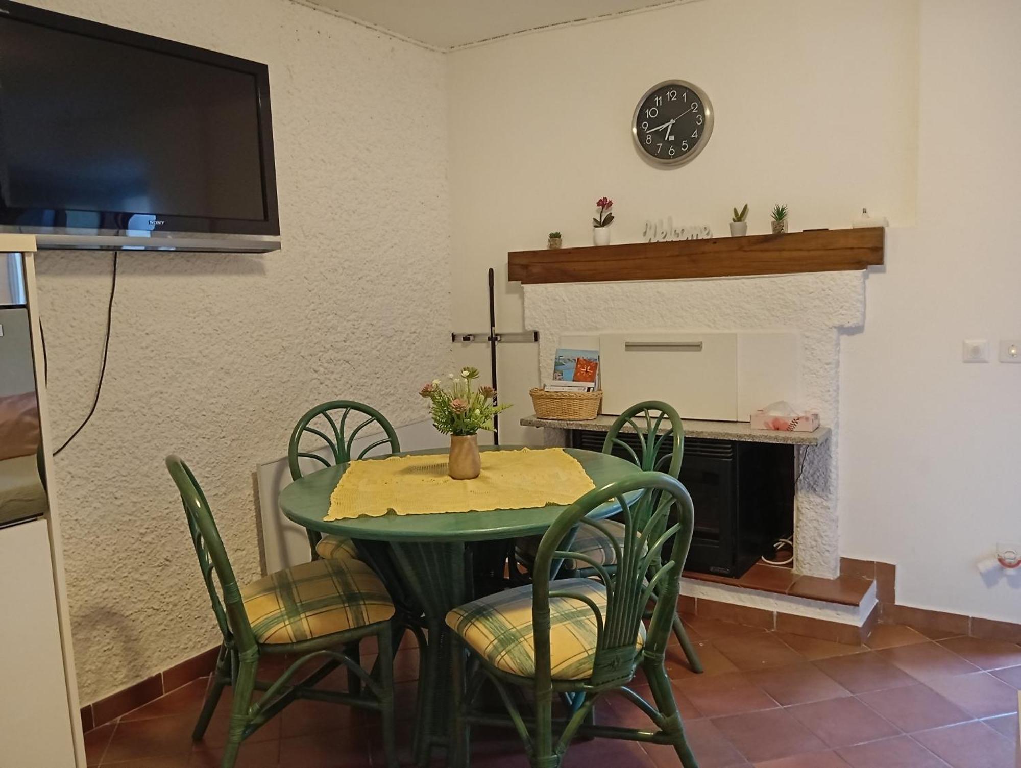 Minicasa Villa Белинцона Екстериор снимка
